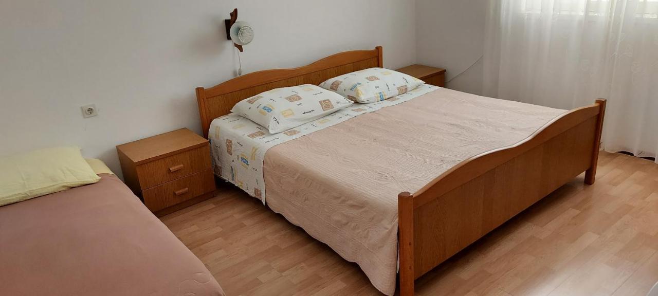 Apartmani Sladana Kampor Exteriér fotografie